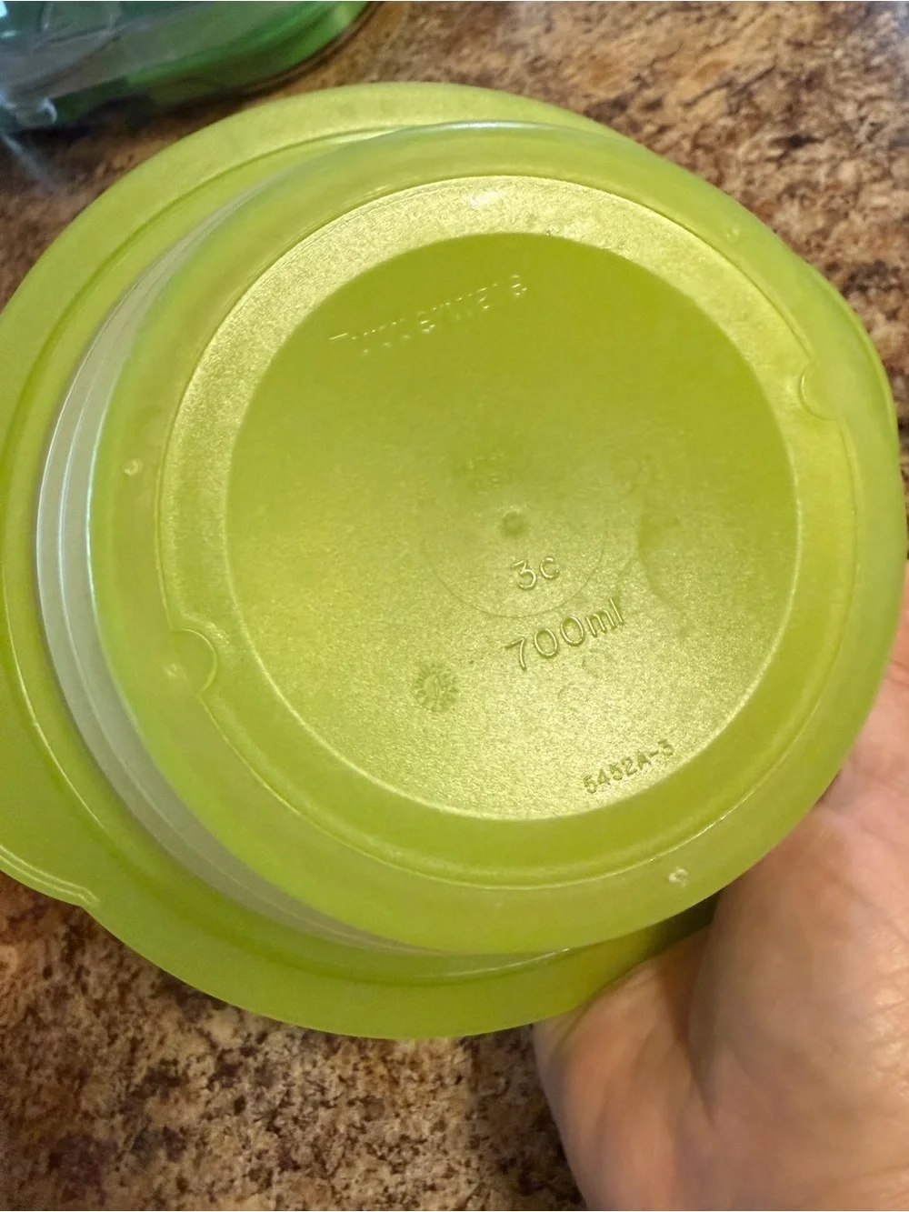 Tupperware Green Orange Collapsible Food Bowls with Lids